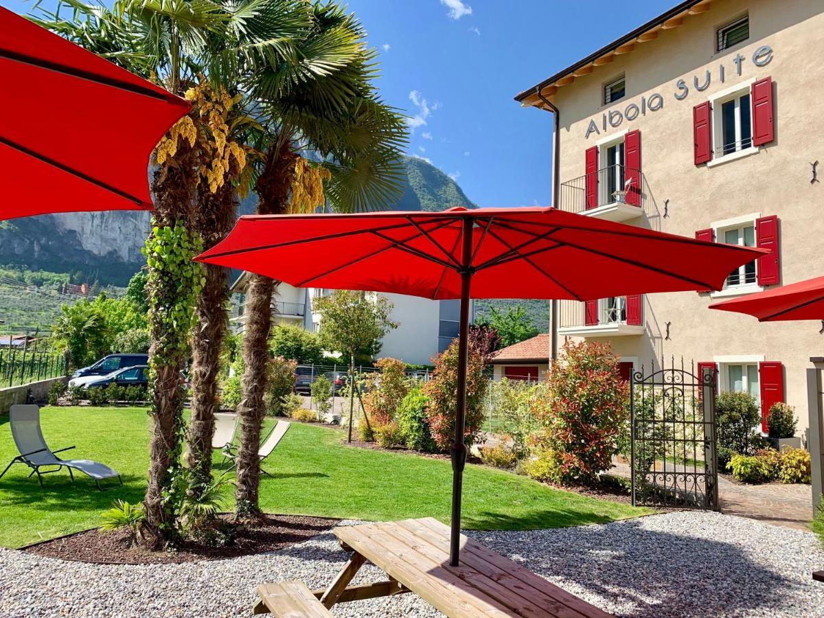 Albola Suite Holiday Apartments Riva del Garda Exterior foto