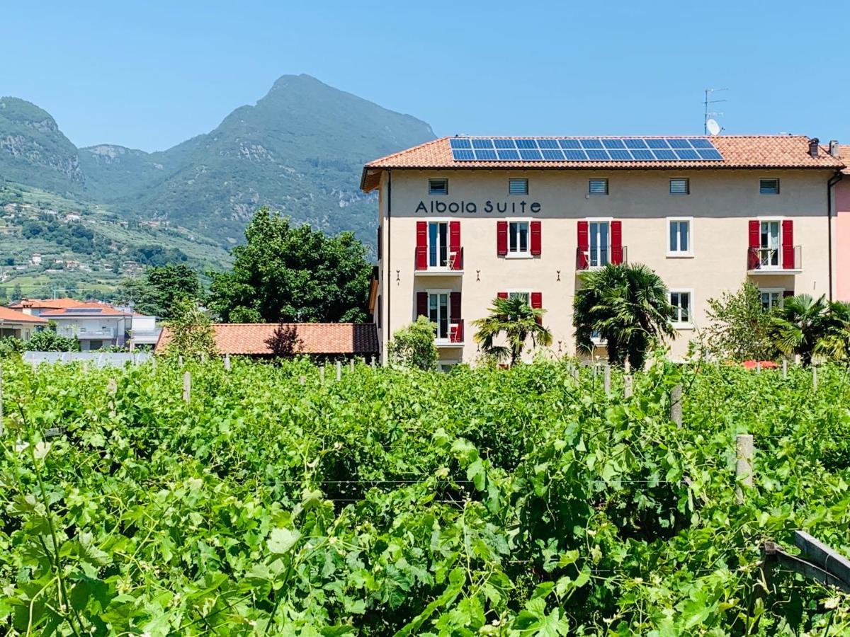 Albola Suite Holiday Apartments Riva del Garda Exterior foto